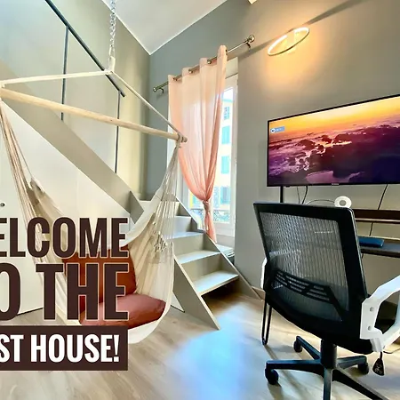Lovely & Sunny Loft Heart Of With A/c! Nice