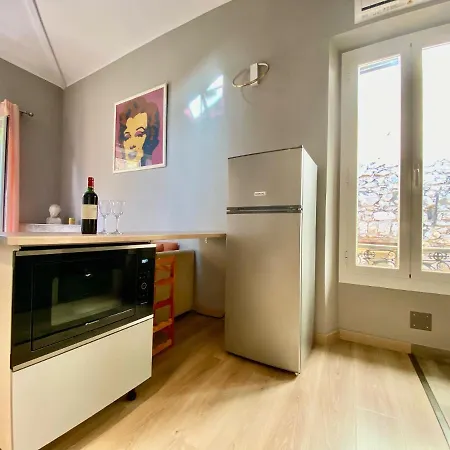Lovely & Sunny Loft Heart Of With A/c! Nizza