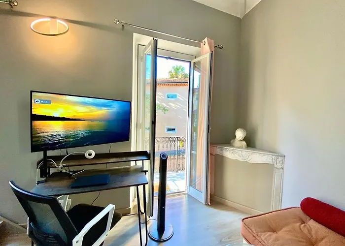 Lovely & Sunny Loft Heart Of With A/c! Lejlighed *