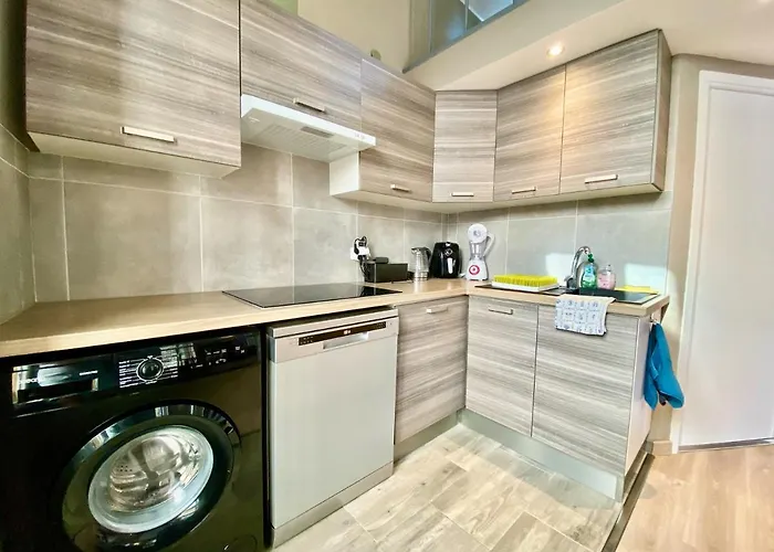 Lovely & Sunny Loft Heart Of With A/c! Lejlighed Nice